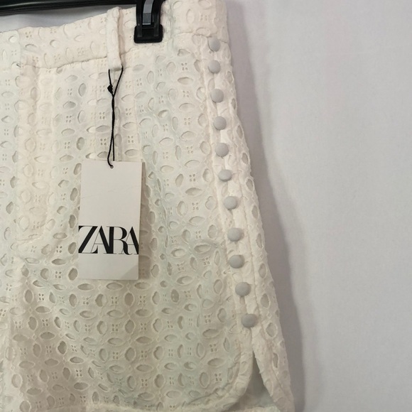 Zara Women's White Lace Shorts   Size L - Picture 5 of 8